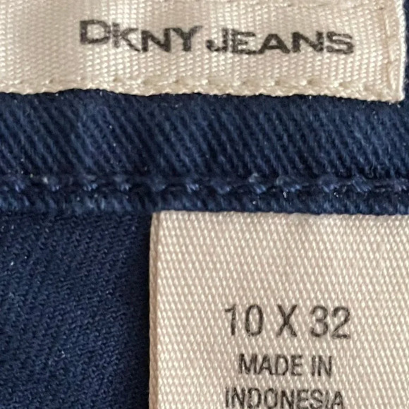 DKNY Jeans 5 Pocket Mid Rise Straight Leg Cotton Jeans Blue Sz 10 X 32 - Picture 9 of 11